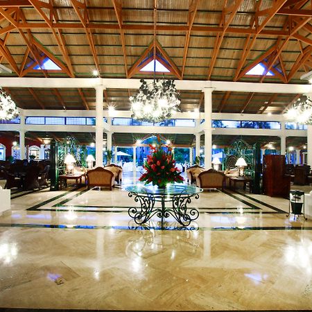 บาเฮีย ปรินซิเป แกรนด์ บาวาโร ออล อินคลูซีฟ Hotel ปุนตากานา ภายนอก รูปภาพ Lobby