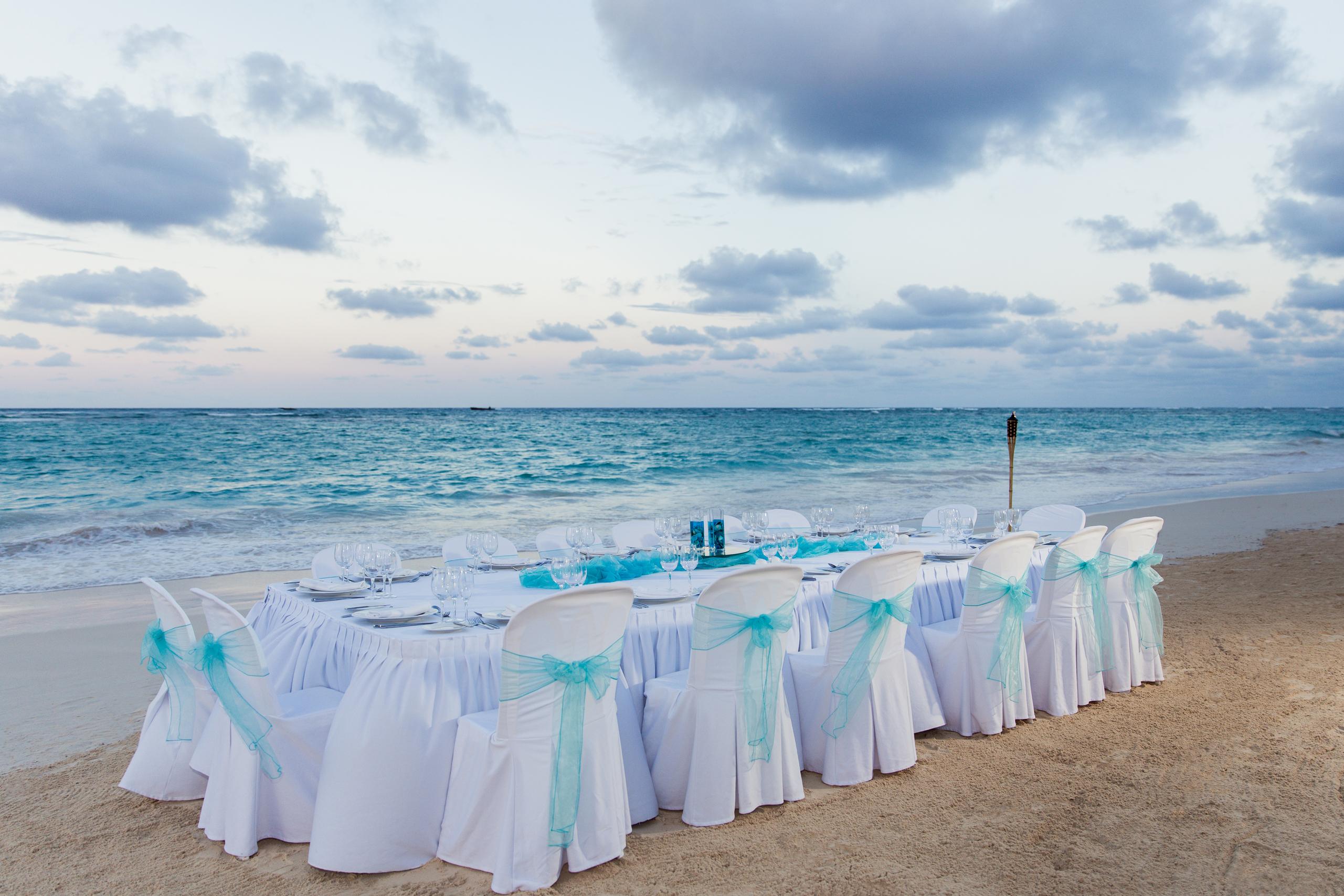บาเฮีย ปรินซิเป แกรนด์ บาวาโร ออล อินคลูซีฟ Hotel ปุนตากานา ภายนอก รูปภาพ Beach wedding reception
