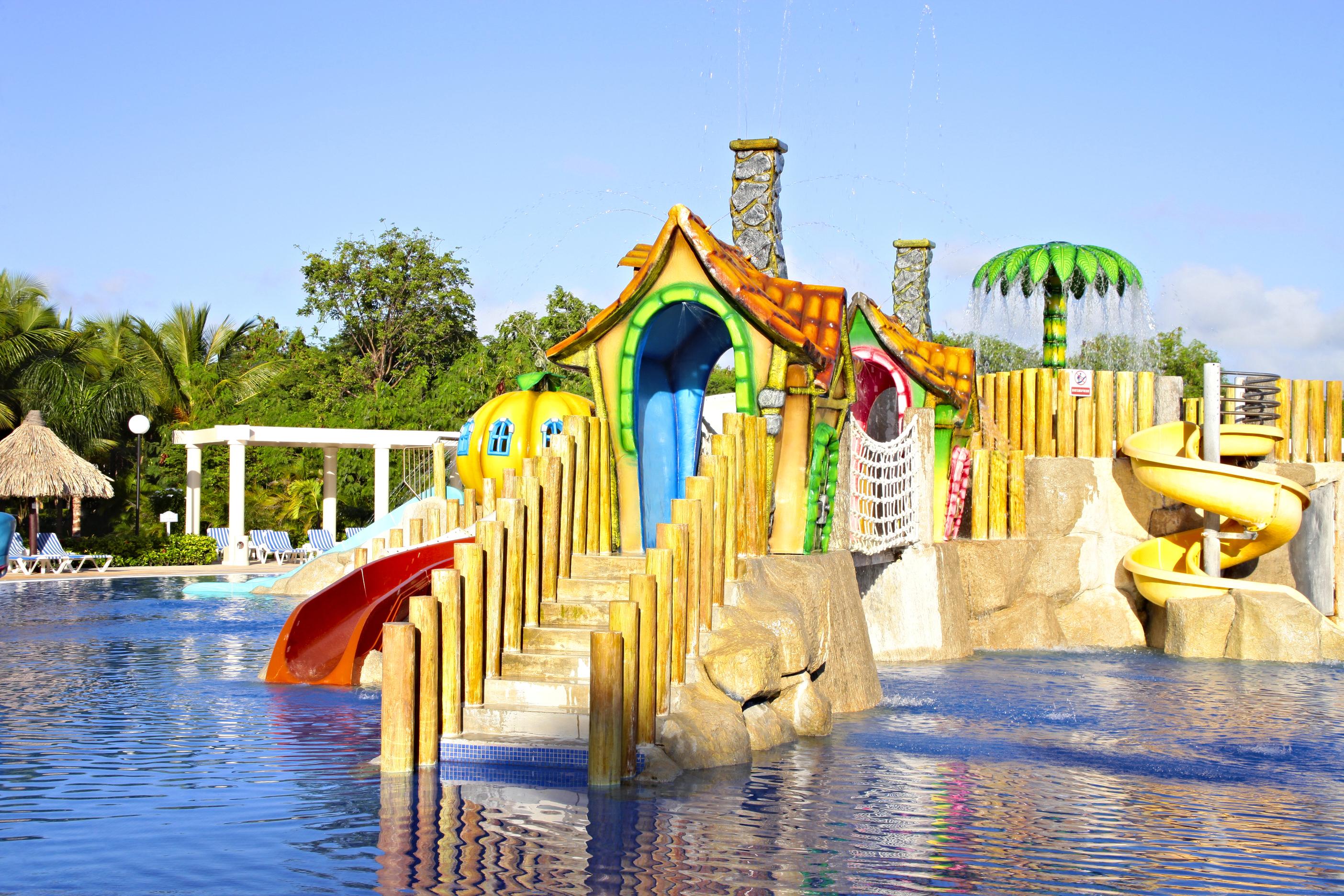 บาเฮีย ปรินซิเป แกรนด์ บาวาโร ออล อินคลูซีฟ Hotel ปุนตากานา ภายนอก รูปภาพ Splash Jungle Water Park