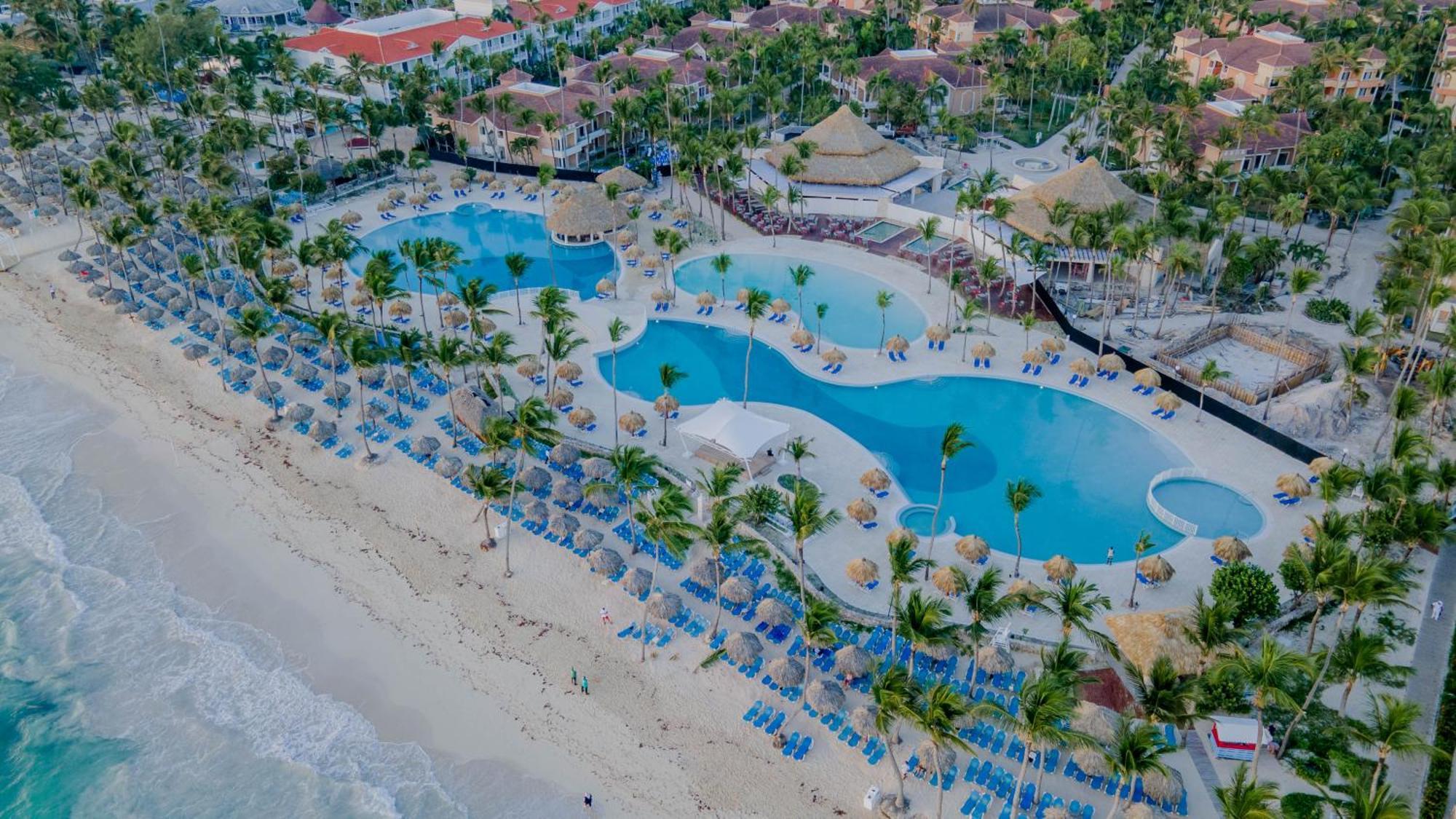 บาเฮีย ปรินซิเป แกรนด์ บาวาโร ออล อินคลูซีฟ Hotel ปุนตากานา ภายนอก รูปภาพ Aerial view of the resort
